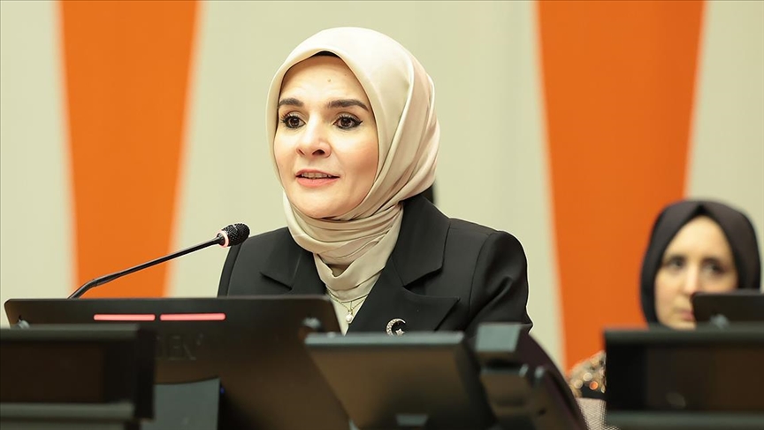 Bakan Göktaş: Çatışmalar, insani krizler, afetler, yerinden edilmeler, kadınlar ve kız çocuklarını etkilemektedir — Detaylı Analiz