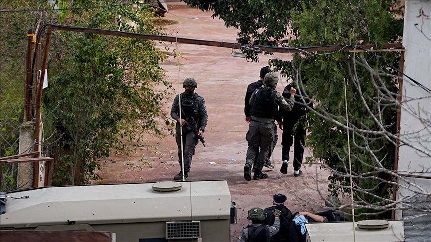 Filistin topraklarını gasbeden İsrailliler, Batı Şeria'da Filistinlileri darbetti hayvanlarını çaldı