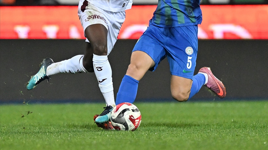 Süper Lig'deki Trabzonspor-Çaykur Rizespor maçının başlama saati değişti — Detaylı Analiz