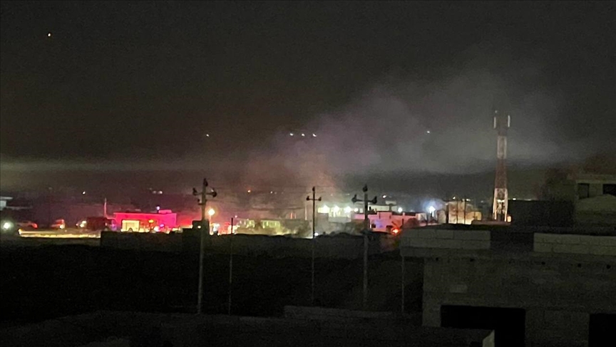 Irak'ta İran'a yakın Haşdi Şabi grubunun karargahına düzenlenen saldırıda onlarca mensubunun öldüğü bildirildi