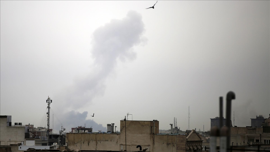 İsrail ordusu: İran'ın batı ve orta kesimlerine 400 dalga saldırı gerçekleştirdik — Detaylı Analiz