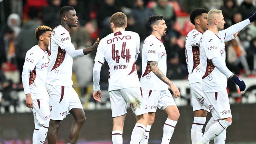 Trabzonspor Deplasmanda Kayserispor'u 3-1 Mağlup Etti