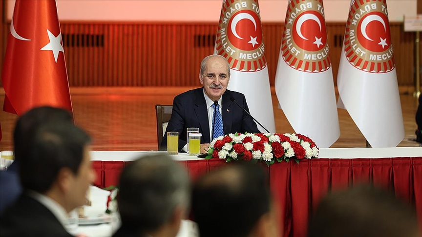 Kurtulmuş, Milli Dayanışma, Kardeşlik ve Demokrasi Komisyonu üyeleriyle iftarda bir araya geldi — Detaylı Analiz