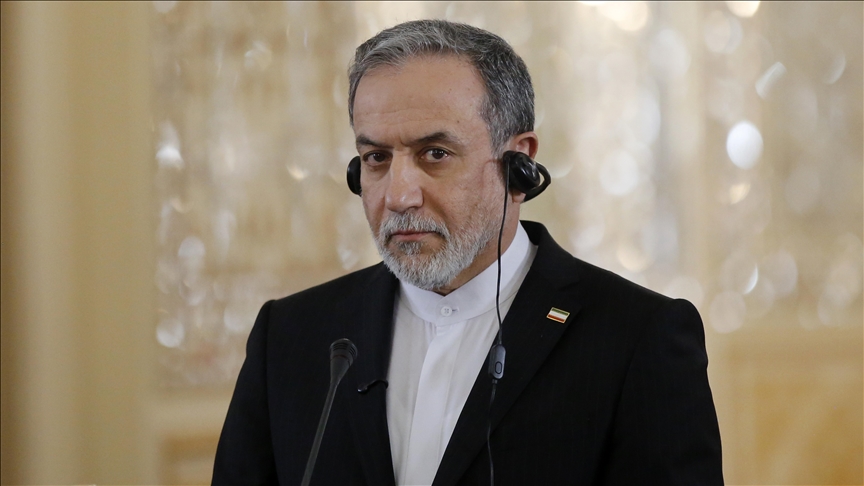 İran Dışişleri Bakanı Erakçi, ülkesinin ABD'yle iletişimde meydana geldiğu iddialarını yalanladı