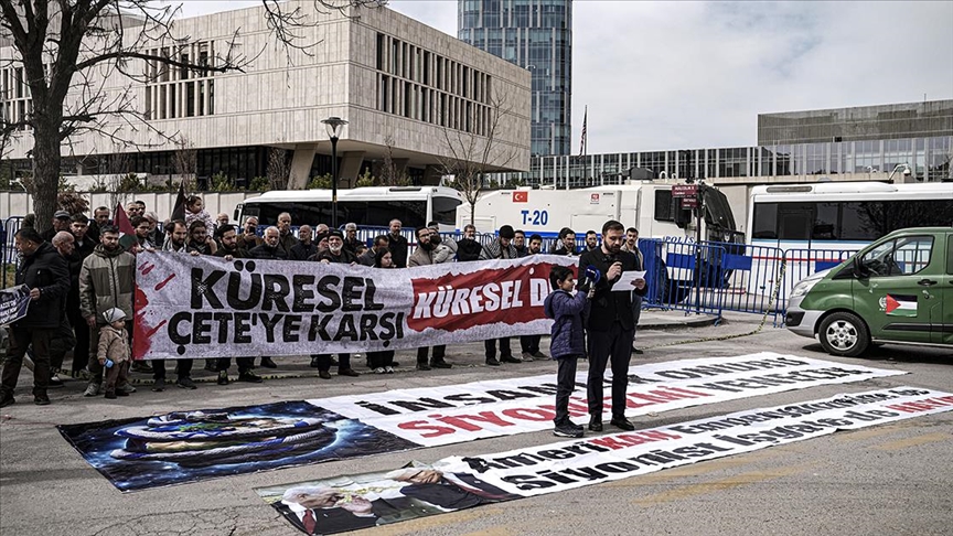 Mescid-i Aksa'nın kapatılması ve İran'a yönelik saldırılar ABD kapsamlıelçiliği önünde protesto edildi — Detaylı Analiz
