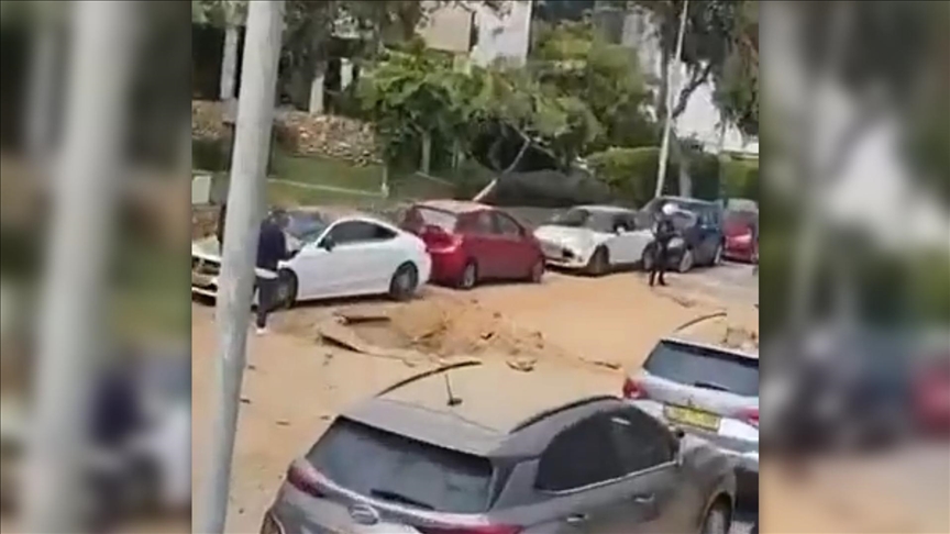 İran'ın Füze Saldırısı Tel Aviv Yakınlarında Can Kaybına Neden Oldu