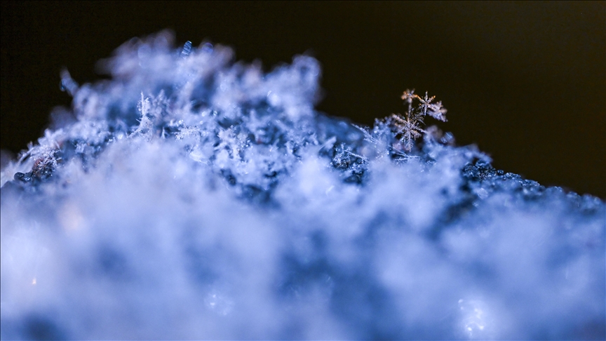 Van'da kar kristallerinin farklı şekilleri objektife yansıtıldı — Detaylı Analiz