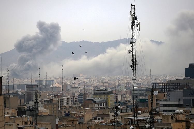 İran'ın Merkezi eyaletinde bir köye düzenlenen saldırıda 6 kişi hayatını kaybetti — Detaylı Analiz