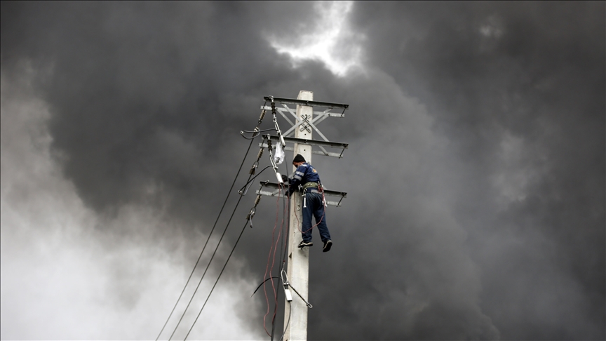 İran'da Elektrik Altyapısına ABD-İsrail Saldırısı Sonrası Hızlı Onarım