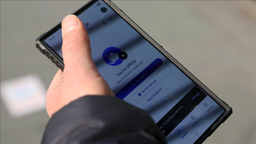 İnternet izleme kuruluşu Netblocks'a uyarınca, İran'da internet kesintisi 13'üncü gününde devam ediyor