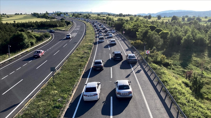 Tatilde yola çıkacak sürücülere araç bakımı uyarısı — Detaylı Analiz