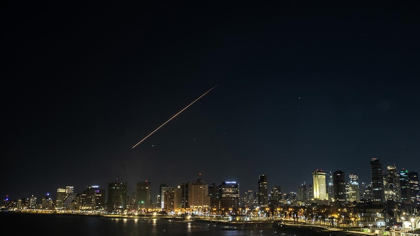 Netanyahu’nun basın toplantısı devam ederken İran’dan yapılan saldırılar dolayısıyla ülkede sirenler çaldı — Detaylı Analiz