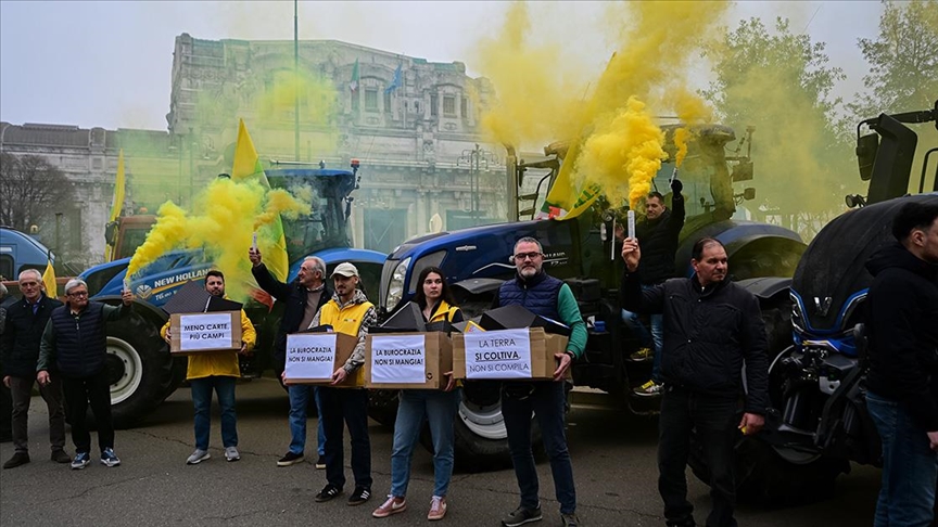 İtalya'da çiftçiler, tarım sektöründe maliyetlerdeki artışları protesto etti — Detaylı Analiz