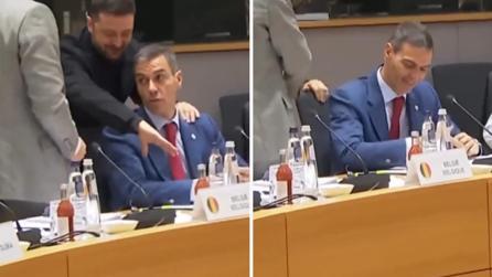 Zelenski'ye ayakta alkış, Sanchez oturdu kaldı