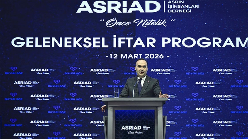 Bakan Kacır: Kendi istikametimizle yolumuza devam etmek için güçlü olmak zorundayız — Detaylı Analiz