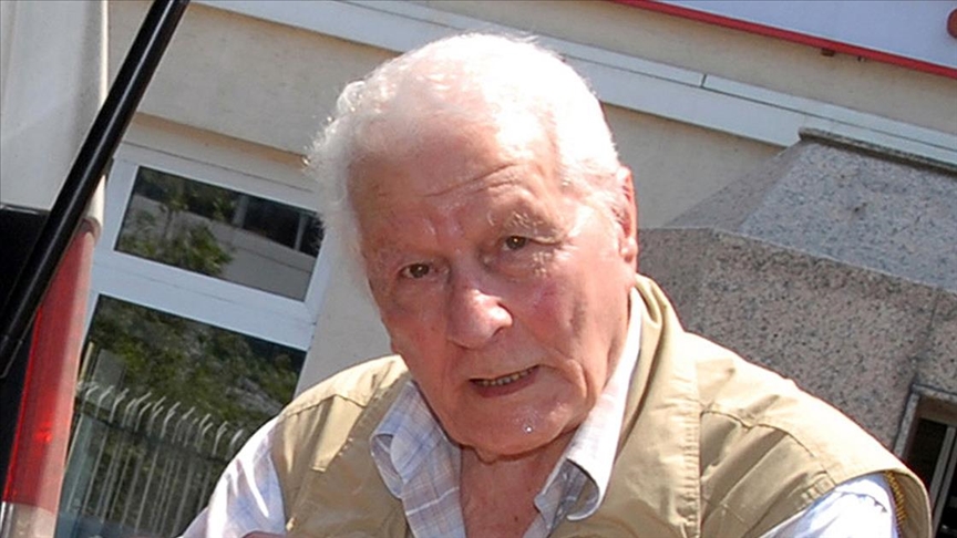 Yeşilçam'ın Efsanevi Kötü Adamı Kenan Pars'ın Hayatı ve Kariyeri