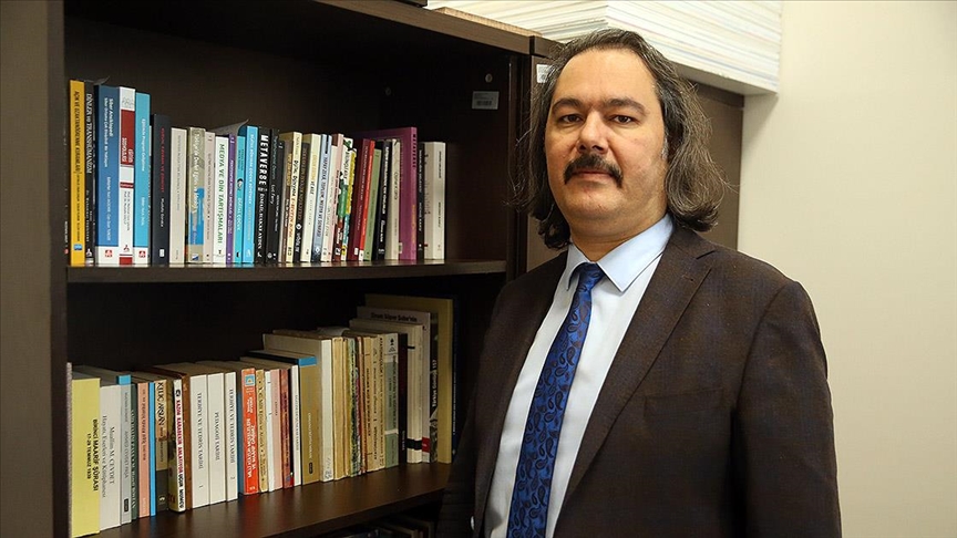 Uzmanından yapay zeka gerçeklik algısını değiştiriyor uyarısı — Detaylı Analiz