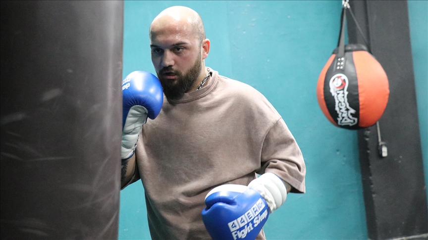 Trafik kazasında ağır yaralanan boksör azmiyle ringlere döndü — Detaylı Analiz