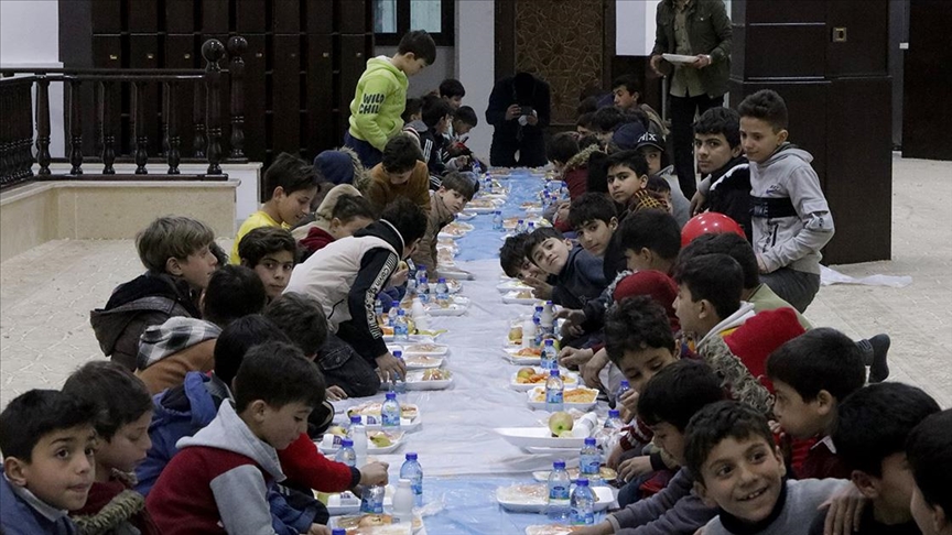 Türkiye'nin Suriye'deki iftar programları devam ediyor — Detaylı Analiz