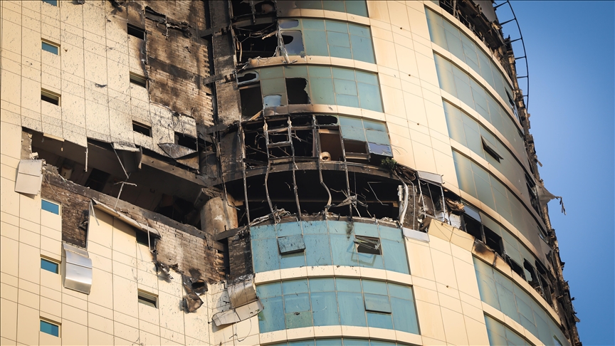 Bahreyn'de İran Saldırısı: Manama'da Bir Kişi Hayatını Kaybetti, Yaralılar Var
