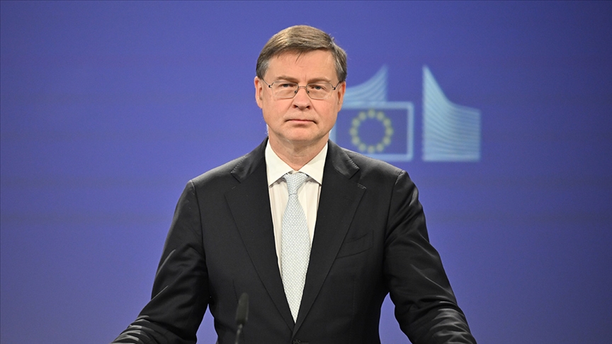 AB, ABD'den Rus petrolüne tavan fiyat uygulamasını sürdürmesini istedi — Detaylı Analiz