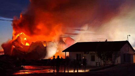 Edirne'deki kereste fabrikasında patlama sonrası yangın çıktı