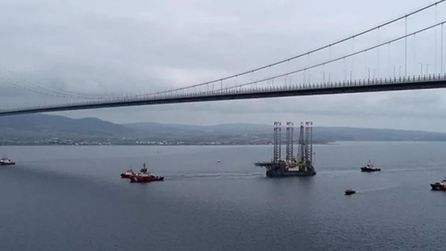 Çanakkale Boğazı çift yönlü geçişe kapatıldı