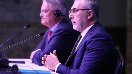 Vedat Işıkhan 1 Mayıs mesajını OECD Beceriler Zirvesi'nde iletti