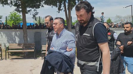 Birecik'te Eski Belediye Başkanı ve 45 Kişi Tutuklandı