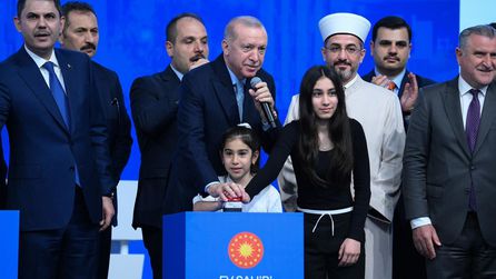 İstanbul'da 100 bin sosyal konut için kura çekim süreci başladı