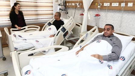 Doktor hasta tarafından böbrek nakli ile sağlığına kavuştu