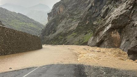 Hakkari Derecik-Şemdinli Yolu 48 Saatten Fazla Kapalı Kaldı