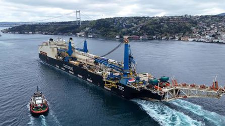 İstanbul Boğazı'nda çift yönlü gemi trafiği durduruldu