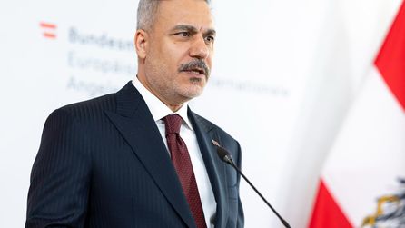 Hakan Fidan Viyana'da Dışişleri Bakanı ile Ortak Basın Toplantısı Düzenledi