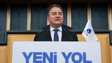 Ali Babacan televizyon yayınlarını eleştirdi