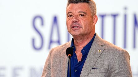 Fenerbahçe Başkanı Saran futbolcularla kritik toplantı yaptı