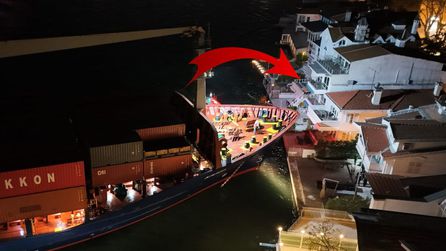İstanbul Boğazı'nda karaya oturan gemi kurtarıldı, yalı iddiaları gündemde