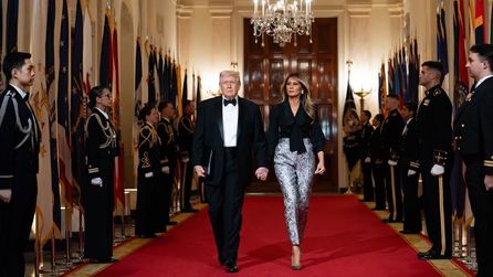 Trump, Kimmel'a Melania şakası nedeniyle görevden alma çağrısında bulundu