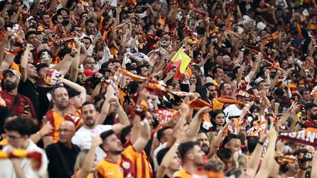 Galatasaray-Fenerbahçe derbisi için stadyumda hazırlıklar tamamlandı