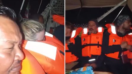 Küresel Sumud Filosu'na İsrail müdahale etti, aktivistler can yeleklerini giydi