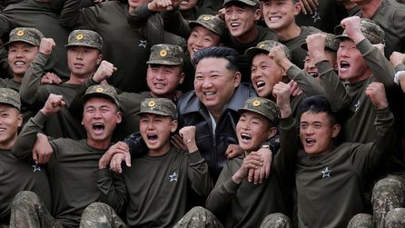 Kuzey Kore lideri Kim, askerlerin intiharını 'sadakat' olarak tanımladı