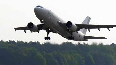 BAE, vatandaşlarına İran, Lübnan ve Irak seyahatini yasakladı