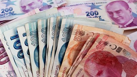 Petrol fiyatlarındaki artış akaryakıt zammını beraberinde getiriyor