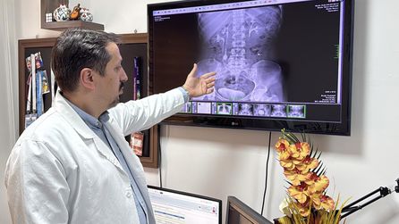Böbrek ve üreterde 51 taş çıkarıldı, doktorlar şaşırdı