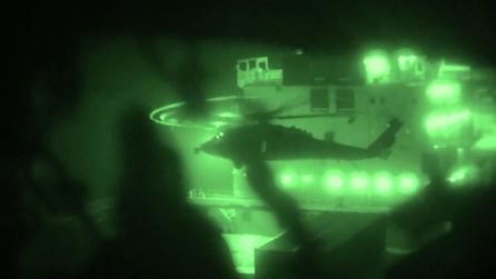 ABD İran bayraklı gemiye operasyon düzenledi, görüntüler yayımlandı