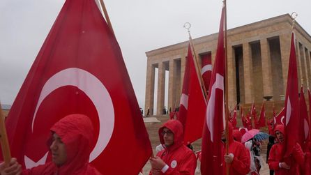 TBMM 23 Nisan için Atatürk Anıtı ve Anıtkabir'i ziyaret etti