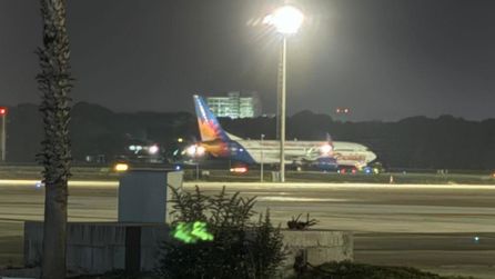 Pilot rahatsızlandı, uçak Antalya'ya acil iniş yaptı