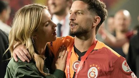 Dries Mertens İstanbul'a Şampiyonluk Kutlamalarına Geliyor