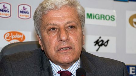 Trabzonspor'un Eski Başkanı Atay Aktuğ Hayatını Kaybetti