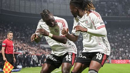 Beşiktaş, Alanyaspor'u 3-0 ile geçti ve yarı finale yükseldi